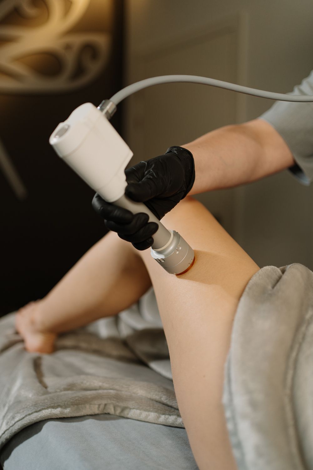 Smūginė banga (kojos) + presoterapija MAX programa