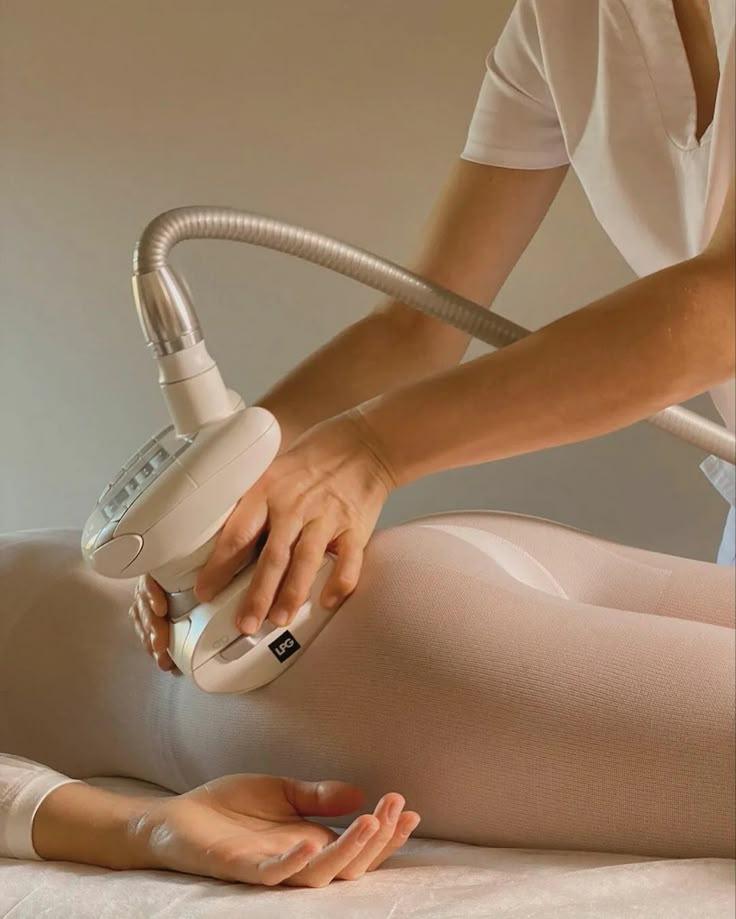 Velashape procedūros celiulito naikinimui, odos stangrinimui, apimčių mažinimui