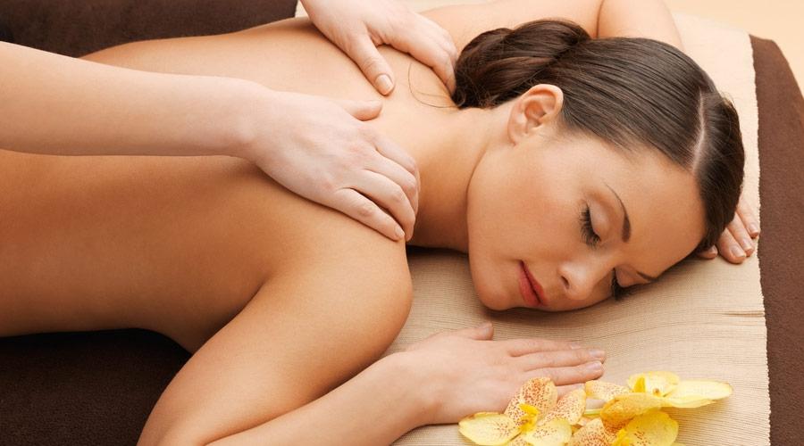 Gydomasis nugaros ir galvos masažas